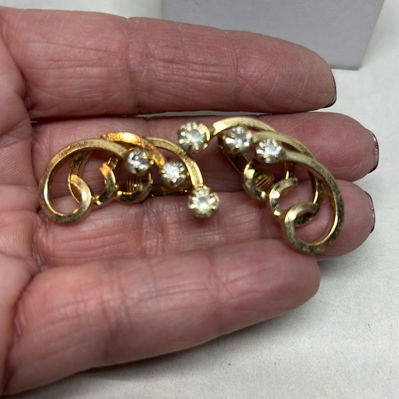Lovely Sarah Coventry Celestial Fire earrings in original box! - Picture 8 of 10